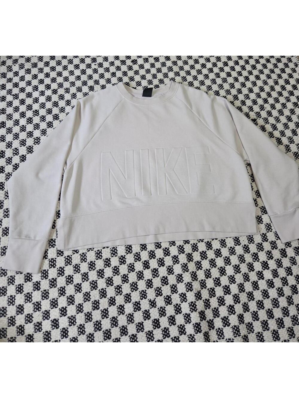 Nike sweater